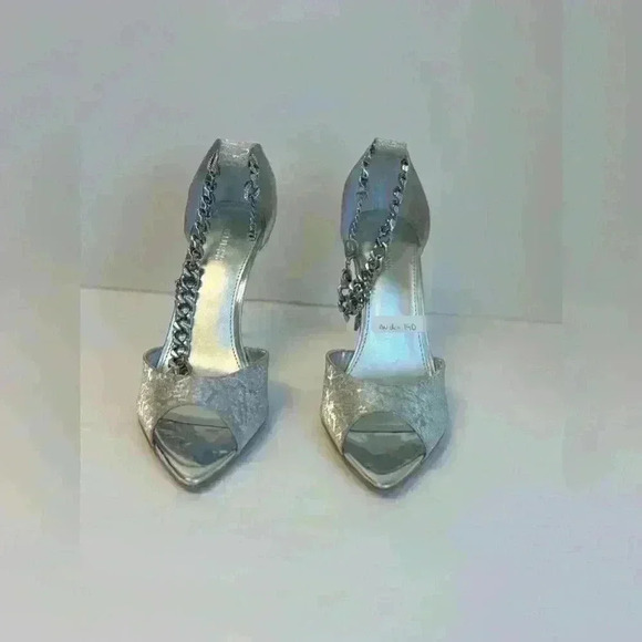 GUESS JADIEL EMBELLISHED ANKLE STRAP DRESS SANDALS SIZE 9 - Picture 4 of 6